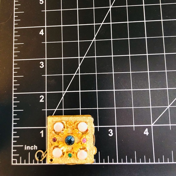 Vintage Ornate Mirror Bejeweled Pendant - Picture 7 of 12